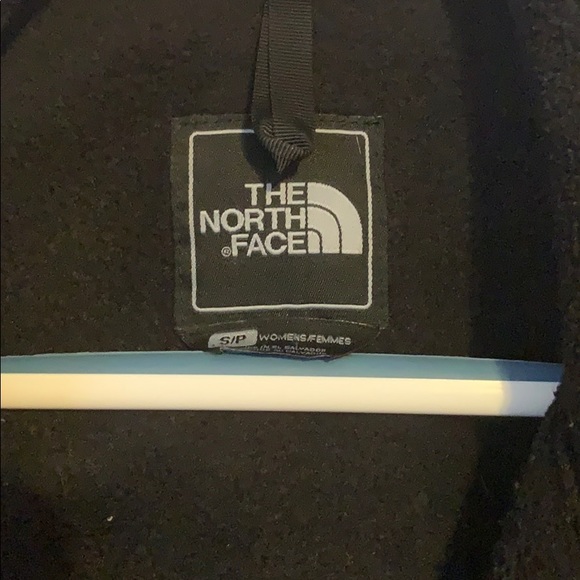 The North Face Women’s jacket - Picture 3 of 3